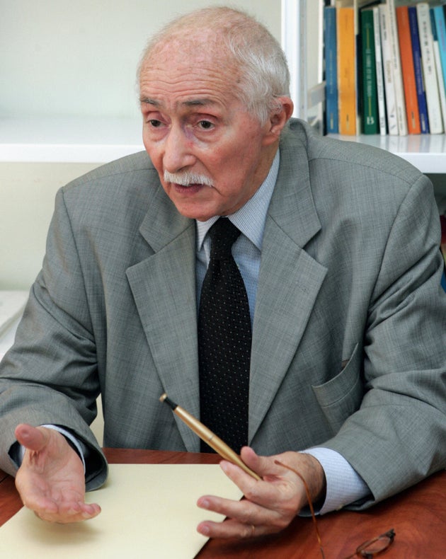 Ali Yahia Abdennour au panel de Karim Younes: