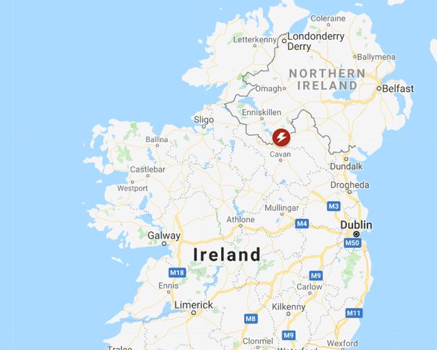Irlande Du Nord Une Bombe Explose Pres De La Frontiere Avec L Irlande Le Huffpost