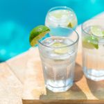 Água com limão traz benefícios reais para