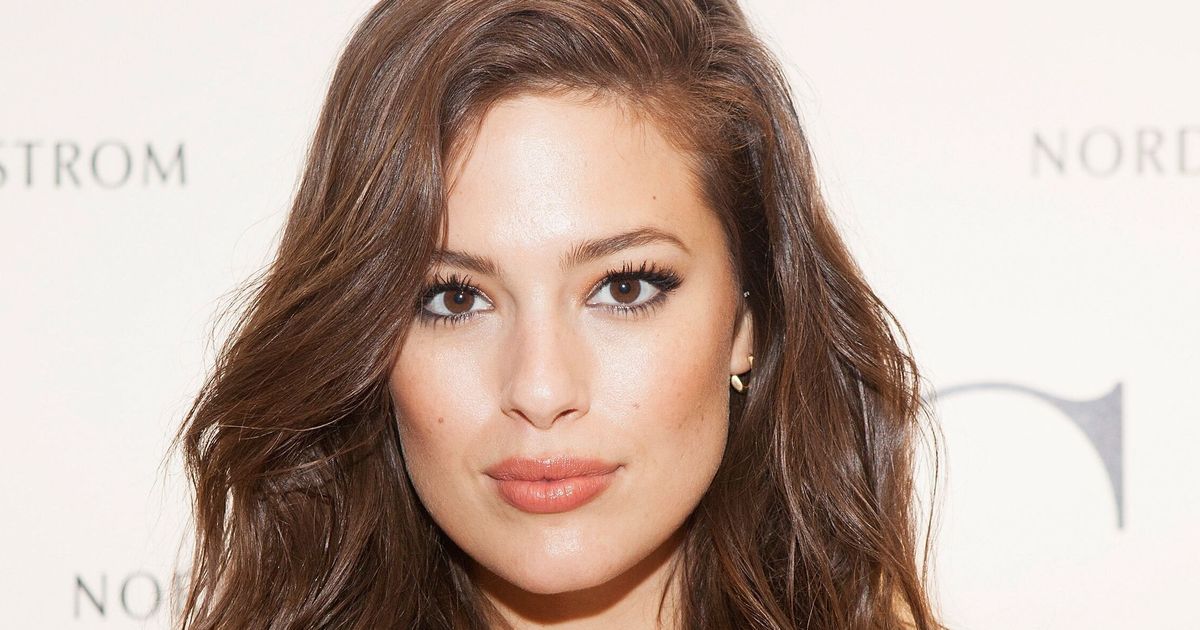 Pregnant Ashley Graham Shows Off Stretch Marks In Empowering Nude ...