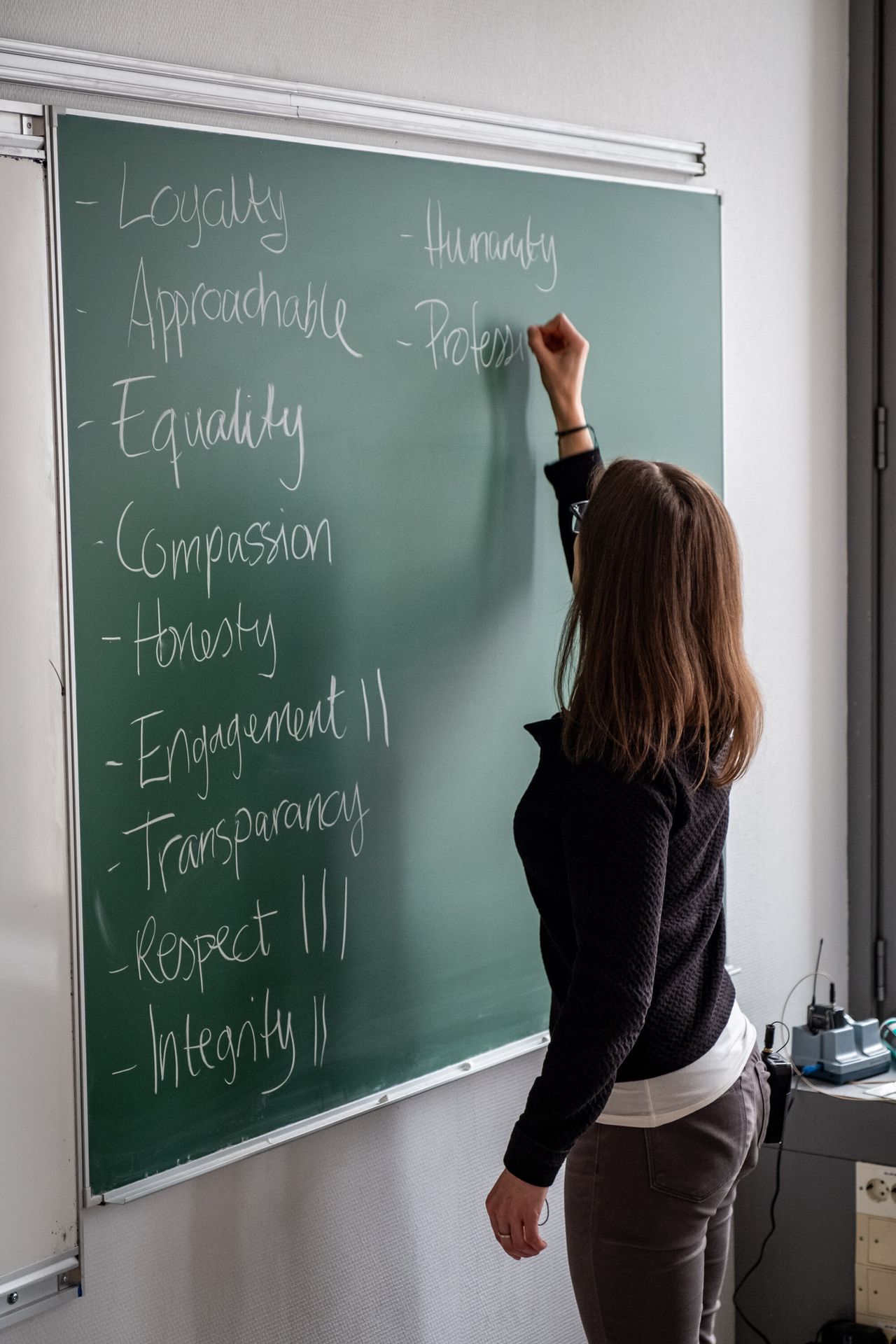 At a workshop with SCI Chester officers, Synøve Andersen, an associate professor in criminology at the University of Oslo, writes down some of the values they want to replicate back in the U.S.