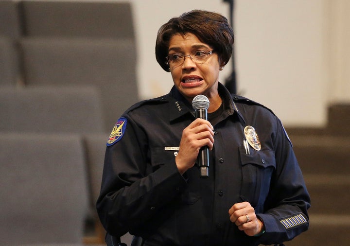 Phoenix Police Chief Jeri Williams has apologized to the family who faced her officers' guns in May.