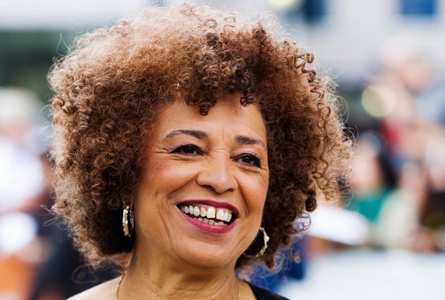 Angela Davis, filósofa, escritora e ícone do movimento negro vem ao Brasil