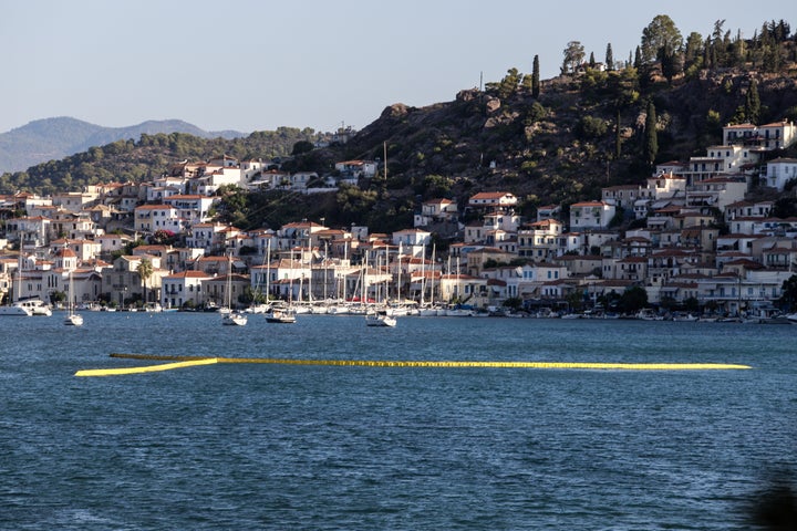 Το σημείο στο οποίο κατέπεσε το ελικόπτερο.