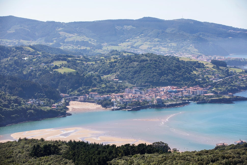La ría de Urdaibai, desde el mirador de San Pedro de Atxarre.