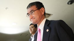 河野太郎氏のツイート、意味不明で面白いので一挙紹介。「俺にはフォースがある」「1+2+3」「4'-ジメチルアミノアゾベンゼン…」