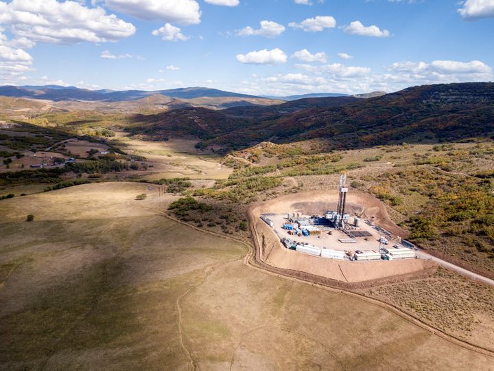 An aerial view of a hydraulic fracturing drill rig in Colorado.