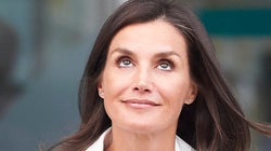 El desliz en el 'look' de Letizia en su visita al rey Juan