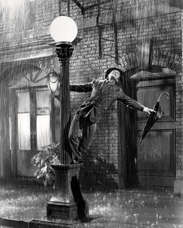 American actor and dancer Gene Kelly (1912 - 1996) as Don Lockwood in 'Singin' In The Rain', directed by Kelly and Stanley Donen, 1952. (Photo by Silver Screen Collection/Getty Images)