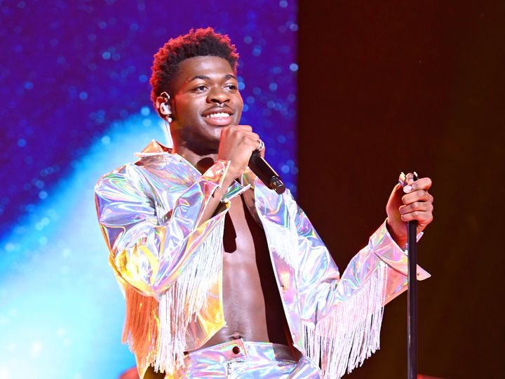 Lil Nas X will perform his hit single "Panini" at the awards show. 