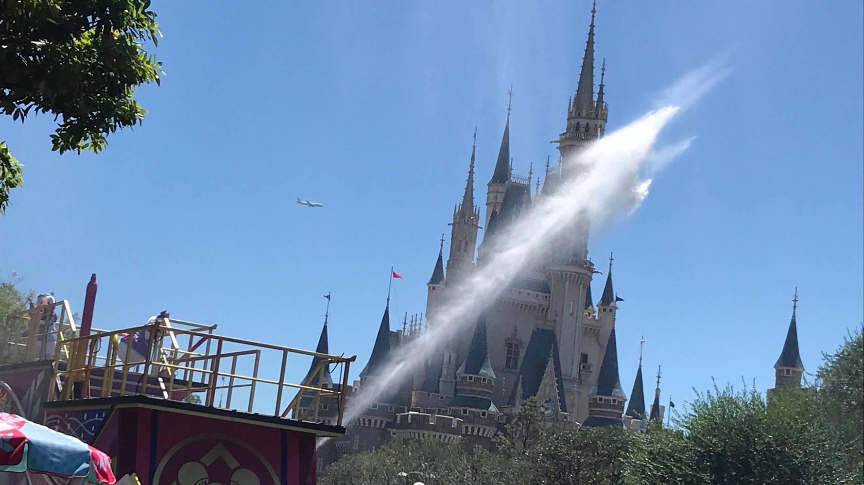 東京ディズニーリゾート 相次いだ 熱キャン とは ショー中止に 来園者だけでなく出演者の体調も考慮 と広報 ハフポスト News