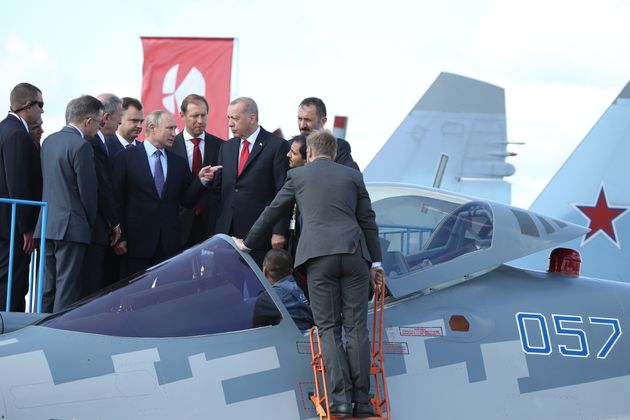 H Ρωσία προσφέρει στην Τουρκία stealth μαχητικά Su-57 και αποστολή Τούρκου αστροναύτη στο