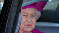 La reina Isabel II aprueba la suspensión del parlamento