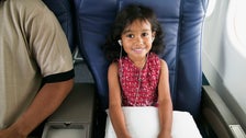 22 Tips For Surviving Long Flights With Kids