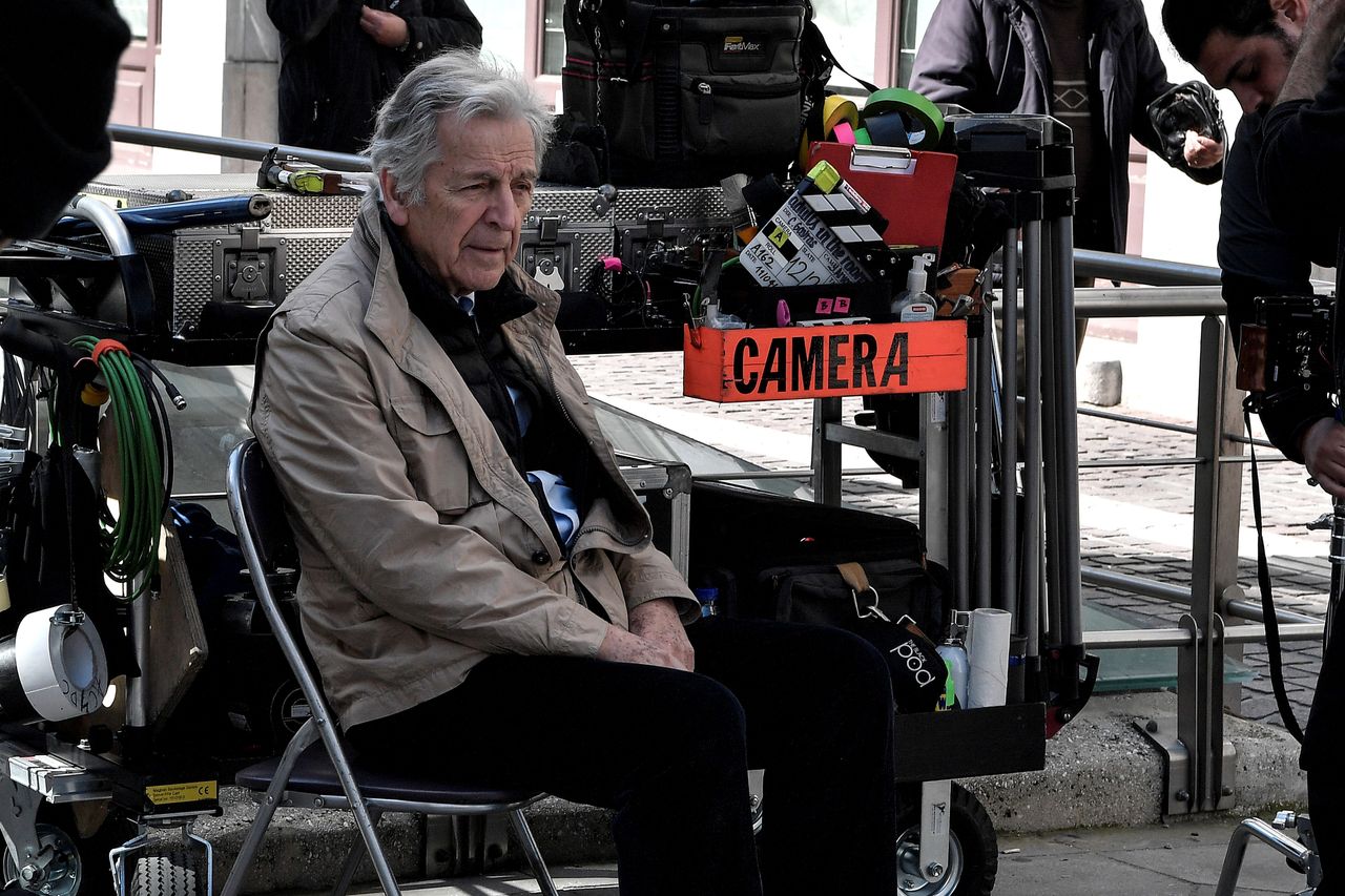 Greek-French film director Costas-Gavras rests during the shooting of the film 'Adults in the room' in central Athens on April 11, 2019. - The political film is based on former Greek Finance minister Yanis Varoufakis' book. (Photo by Louisa GOULIAMAKI / AFP) (Photo credit should read LOUISA GOULIAMAKI/AFP/Getty Images)