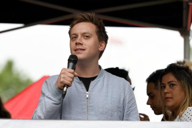  Guardian columnist Owen Jones speaks to the crowd during the Anti-Trump protest in London.
Anti- Trump Protesters gather at the Trafalgar Square and marched to 10 Downing Street in London while Thousands of people protest against Donald Trump's state visit, and his views on climate crisis, abortion rights, LGBTQ rights, Islam, emigration. The rally included speakers such as Jeremy Corbin, Caroline Lucas, Laura Pidcock among others. (Photo by Andres Pantoja / SOPA Images/Sipa USA) 