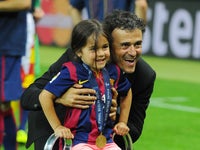 Non Ci Sono Parole In Grado Di Consolarvi Il Dolore E Il Cordoglio Dei Compagni E Amici Luis Enrique L Huffpost