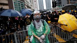 “Nous nous défendrons par tous les moyens”: les manifestants de Hong Kong expliquent leur