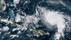 El huracán Dorian, de categoría 4 sobre 5, amenaza Bahamas y Florida