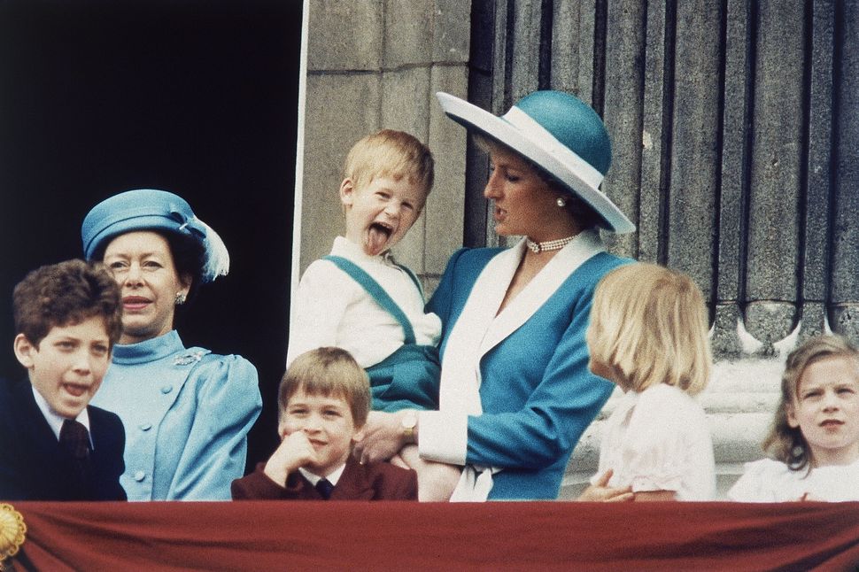 Η πριγκίπισσα Νταϊάνα με τους δύο γιους της, Χάρι κα Γουίλιαμ.