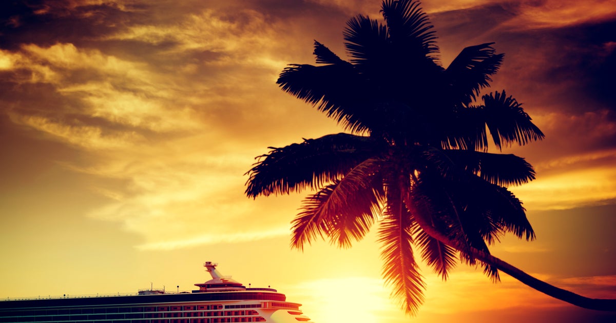 Круиз на закате мальдивы. Fashion fantasy sunset cruise. Изображение круизного лайнера на закате. Fashion fantasy sunset cruise. Круиз гавайи.