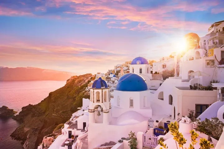 Atardecer en la isla griega de Santorini.