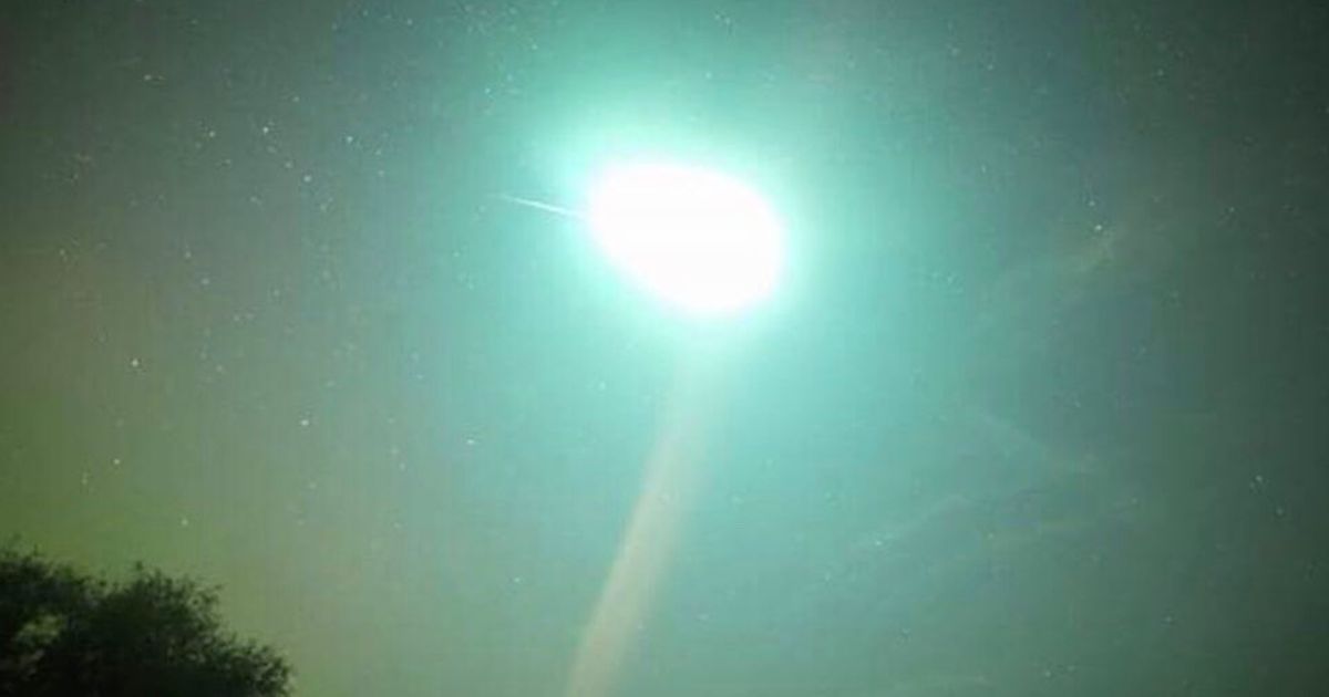 Edmonton Meteor Streaking Across Sky And Captured On Video Amazes