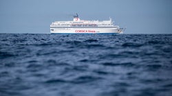 Un ferry sauve 18 migrants à la dérive en