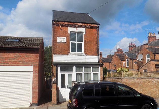 Remember Britains Smallest Detached House? Heres How Much It Sold For