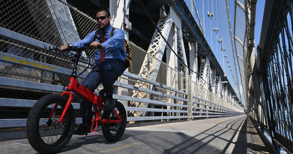 The Number Of Americans Who 'Super Commute' Is On The Rise | HuffPost Life