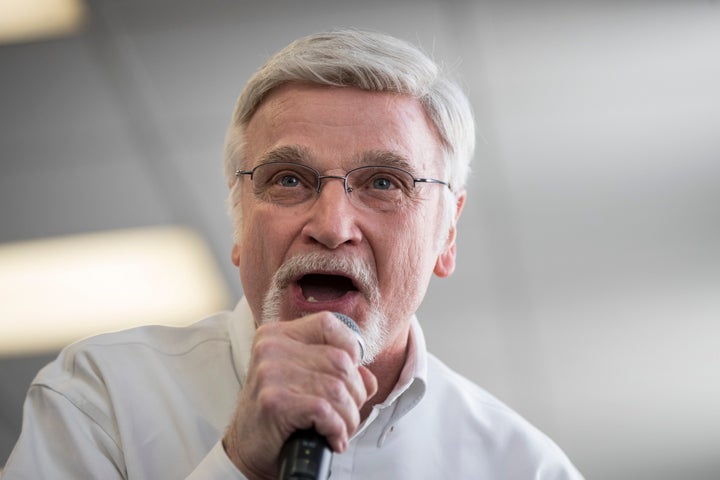 United Mine Workers of America President Cecil Roberts said the Green New Deal plans being discussed would eliminate union jo
