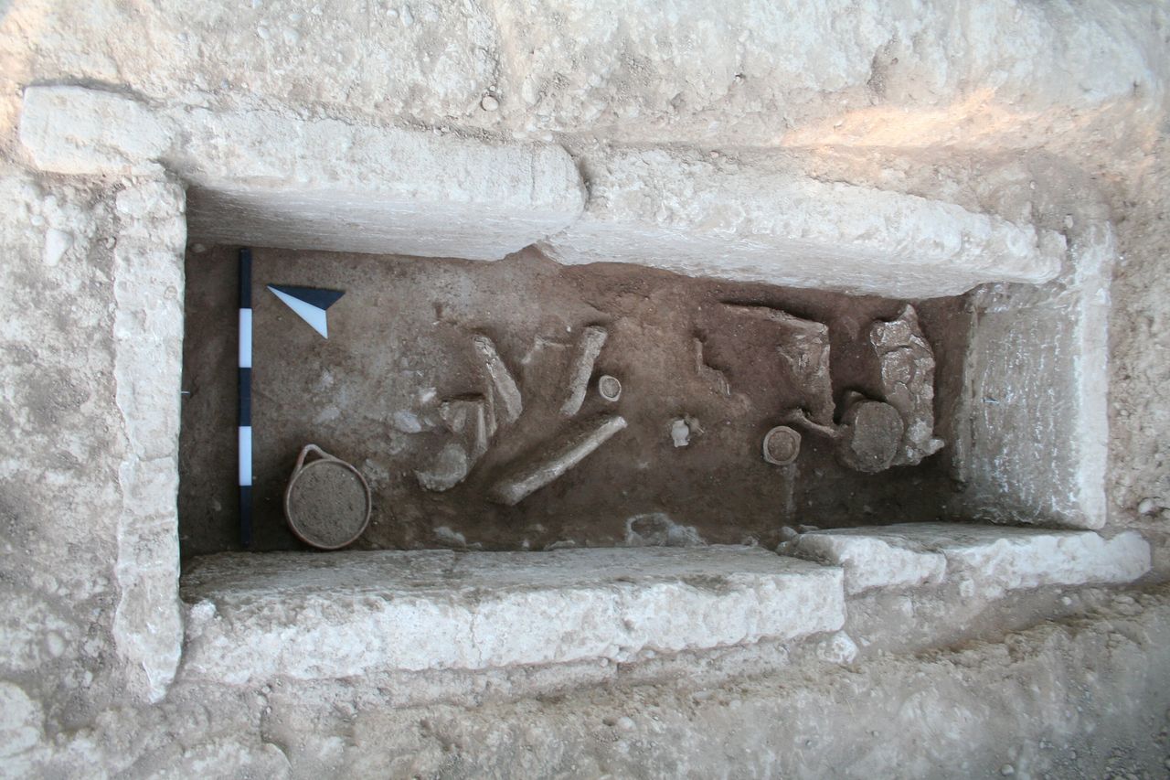 Κιβωτιόσχημος τάφος στην περιοχή Μερκούρη (πρώιμη ελληνιστική περίοδος)