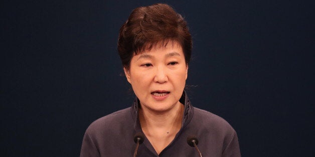 박근혜 대통령의 최순실 의혹 '대국민 사과' 직후, 트위터에서는 #순수한마음이