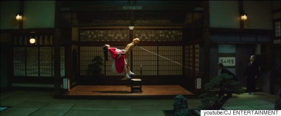 영화 ‘아가씨'의 해외용 예고편도