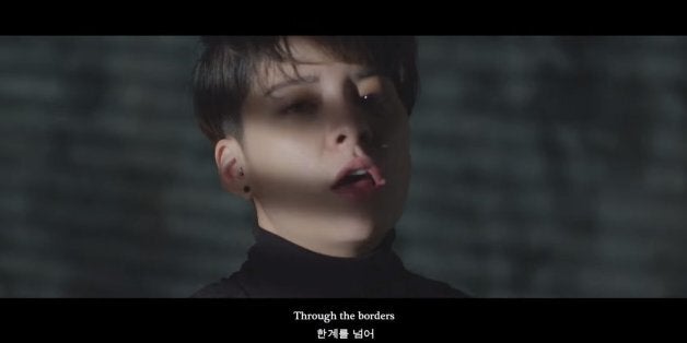 엠버가 '넌 언제 여자처럼 할래?'에 최고로 완벽한 답변을