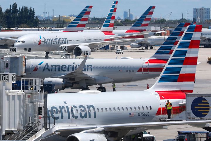 Αεροσκάφη της American Airlines στο Διεθνές Αεροδρόμιο του Μαϊάμι.