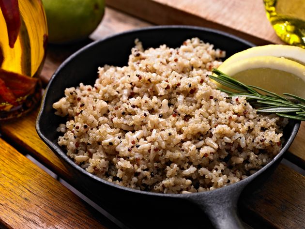 A quinoa não só é permitida nos quatro planos de refeição, mas também...