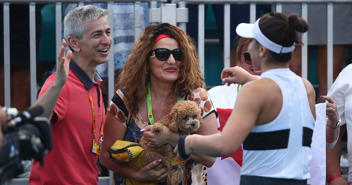 Who Are Bianca Andreescu S Parents Everything To Know About The Tennis Star S Family Huffpost Canada