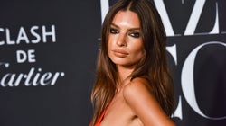 Emily Ratajkowski o cómo petarlo con un vestido de Zara de 30