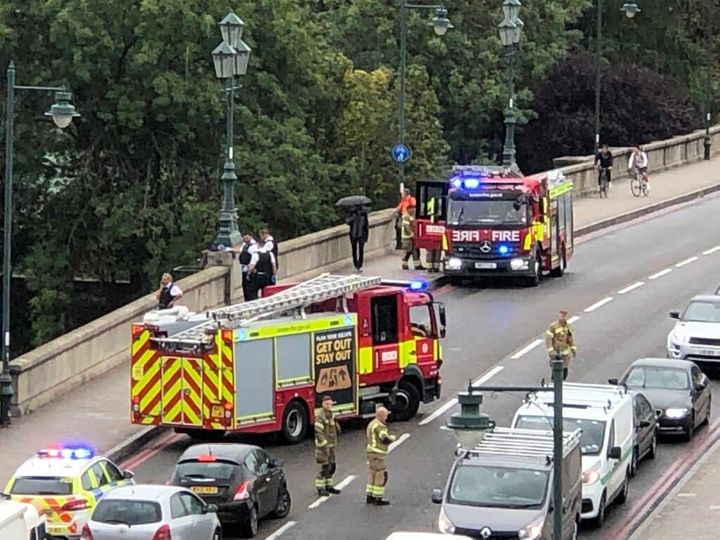 Emergency services on Kew Bridge shortly after arriving at the scene