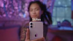 Oubliez le selfie, Apple invente le “slofie” avec le nouvel iPhone