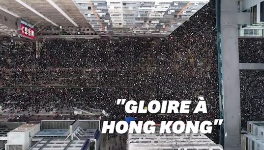 À Hong Kong, les manifestants ont composé leur propre