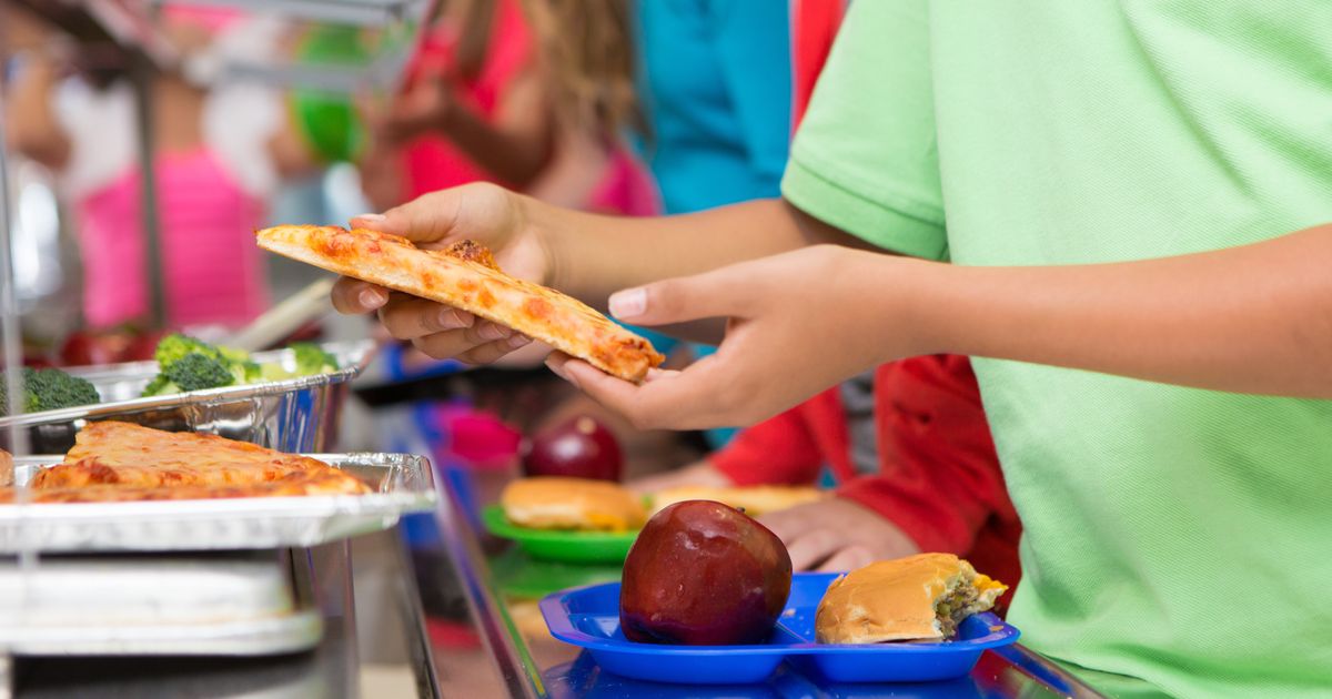 School food. Школьное питание фрукты. Обеды в школе из чего. Школа еда фуд. Food in the School Cafeteria.