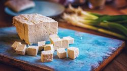 Vous détestez la fadeur du tofu? C’est pourtant la meilleure raison de