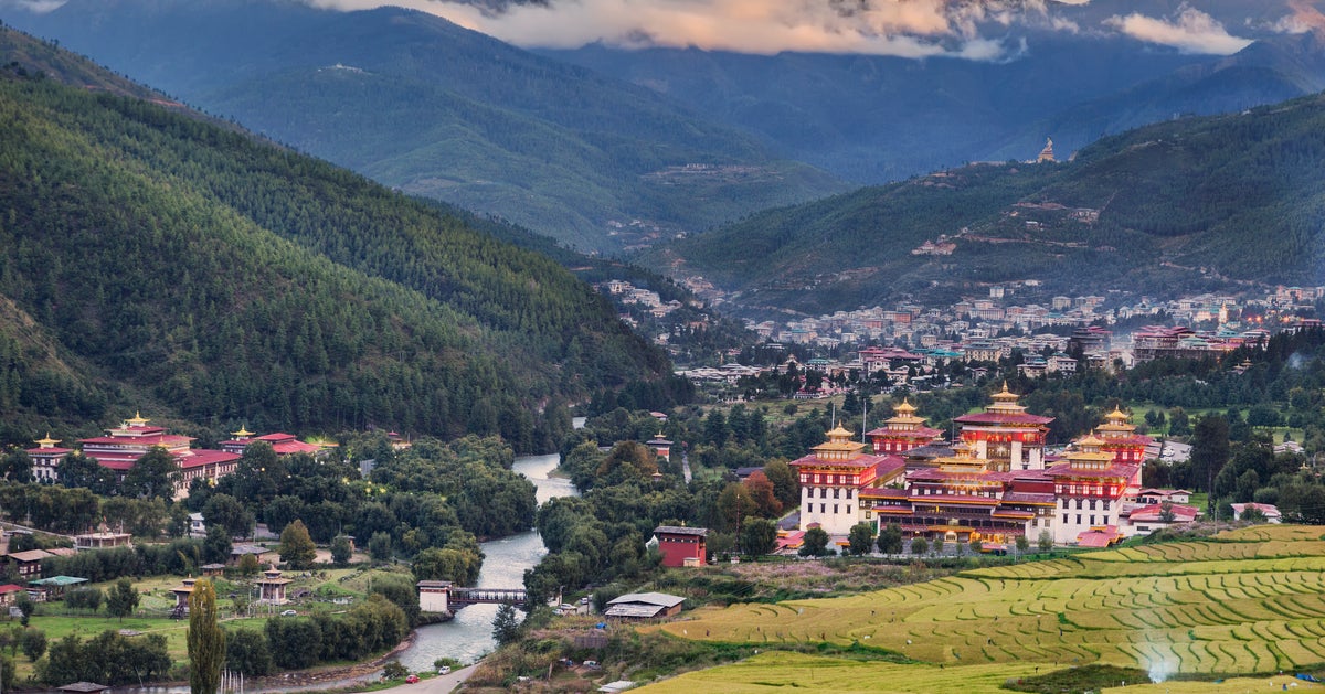 Монастырь траши-чхо-дзонг. Красный бутан 13. Монастырь пунакха-дзонг (бутан). Княжество бутан. Тхимпху-чортен.