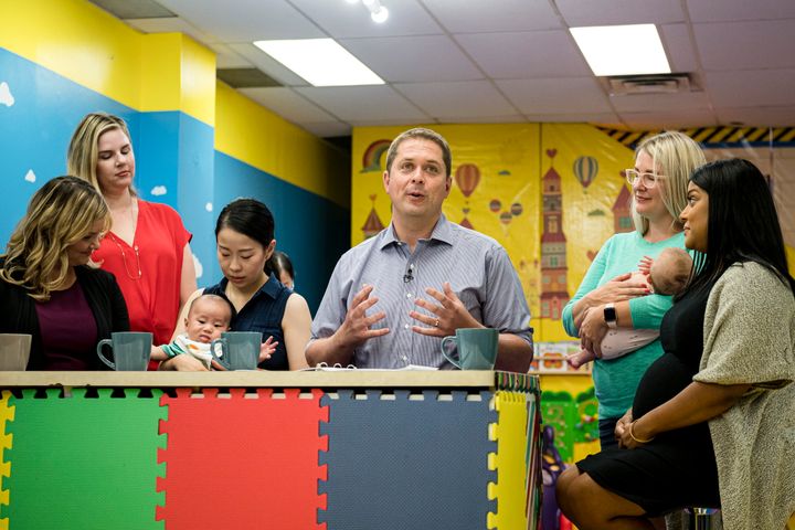 \Andrew Scheer gives an announcement at a Kids Fun Town playground in Toronto, on Aug. 20, 2019.