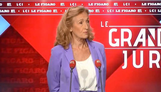 Nicole Belloubet trouve “choquant” qu’Isabelle Balkany succède à son mari à