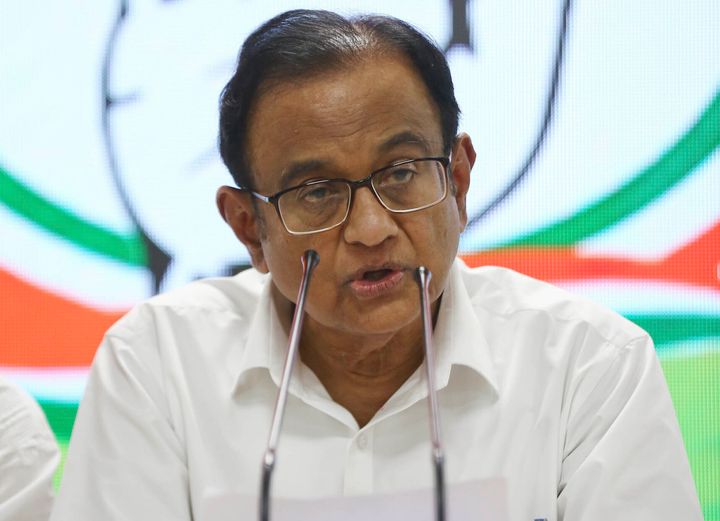 Congress party leader and former Indian finance minister P Chidambaram addresses the media at the Congress party headquarters in New Delhi, Aug.21, 2019. 