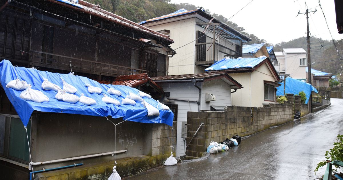 ブルーシート貼るだけで18万 台風被災地で高額請求する業者の情報相次ぐ 警察も情報収集を進める ハフポスト