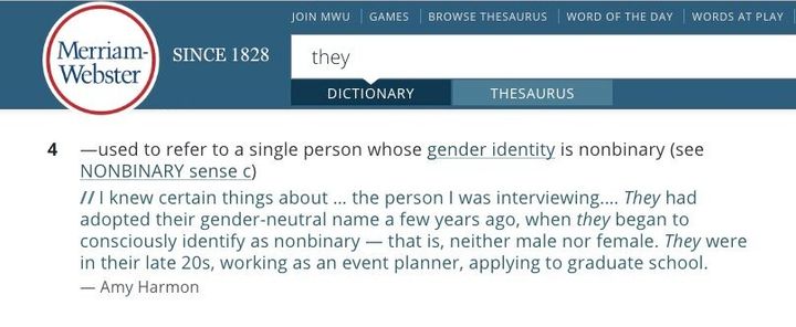 「they」のページ。4番目の定義として「性自認がノンバイナリーの1人の人間を指す」と書かれている。